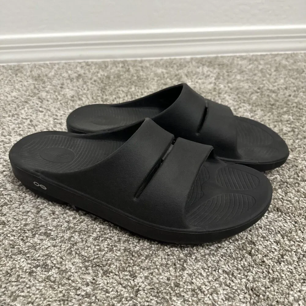 Oofos Ooahh Slide Sandals Men’s Size 12 Black Recovery Comfort Slip On GUC